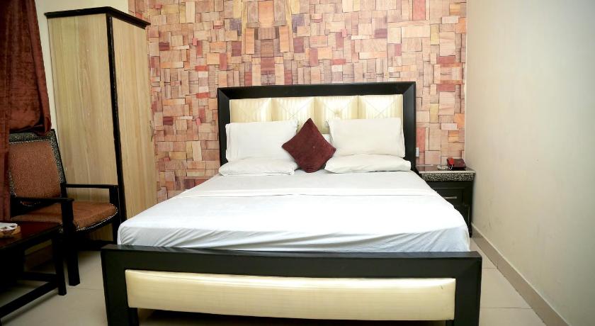 Image of Deluxe Single Room 12