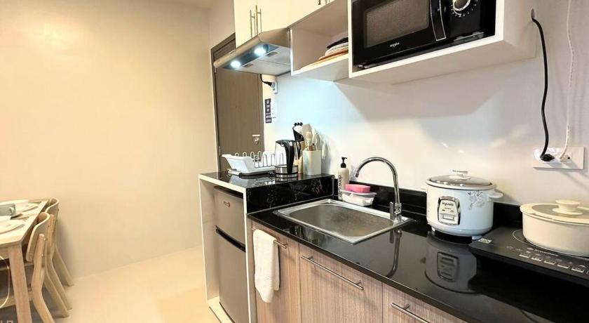 2 Bedroom and 1 Bedroom Apartments with Private Pool and Gym - image 42