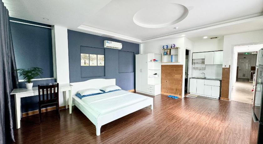 胡志明市 Dlux Bach Đang 2星级 酒店 泳池