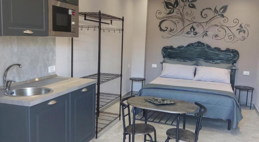 ローマ Fede's Home Airport 4つ星 シングルルーム スイート