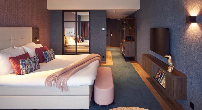 Image of Deluxe Plus Atrium Room 1
