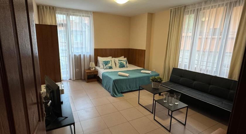 Family Guest House - image 25