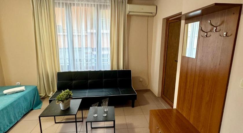Family Guest House - image 44