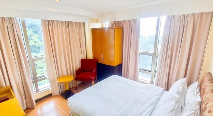Image of Standard Suite 6