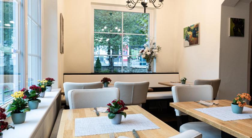 バート・ガスタイン Hotel Lindenhof 3つ星 ホテル プール