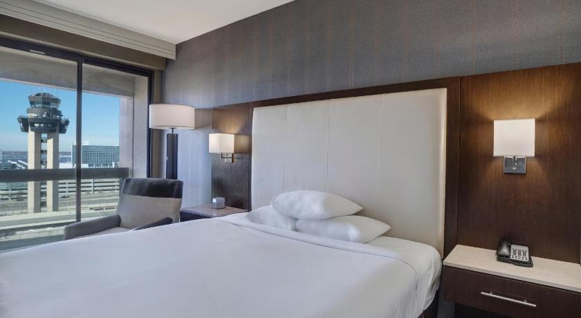 Image of Junior Suite King 4