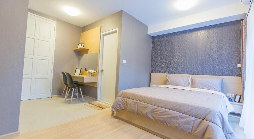 Image of Superior Room 6