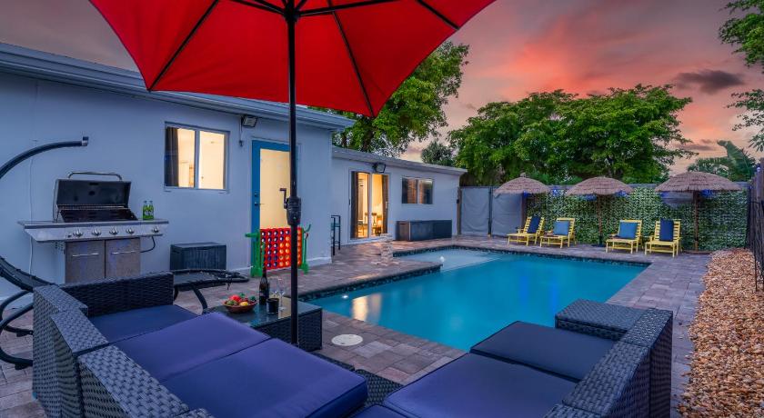 Pompano Beach (FL) Surfari Pompano! Heated Pool Home 9 mins to Beach 4성급 숙소 부대시설