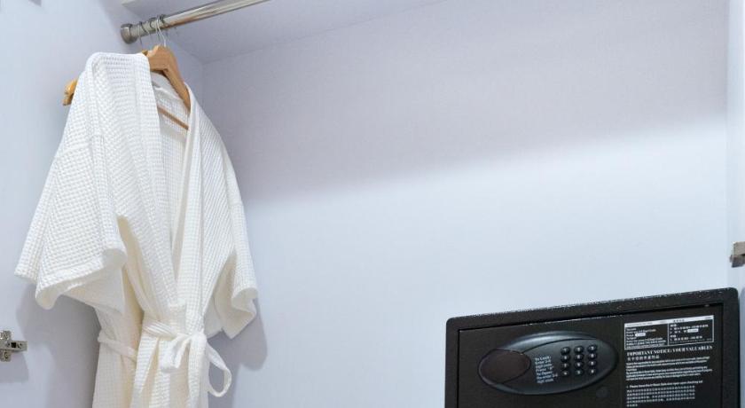 รูปของห้องมาตรฐานเตียงแฝด (Standard Twin) 9