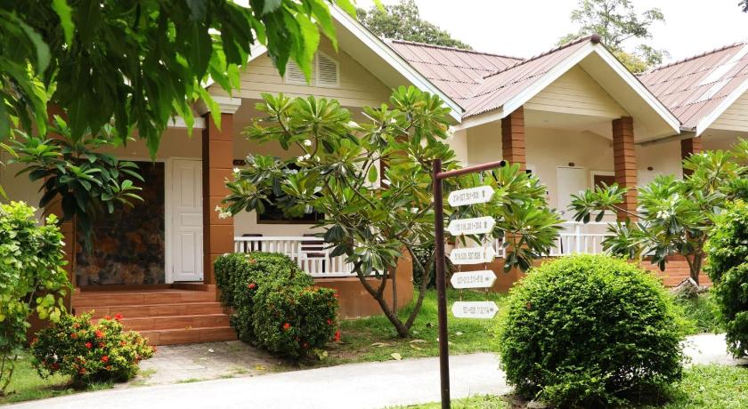 Image of Family Cottage 8