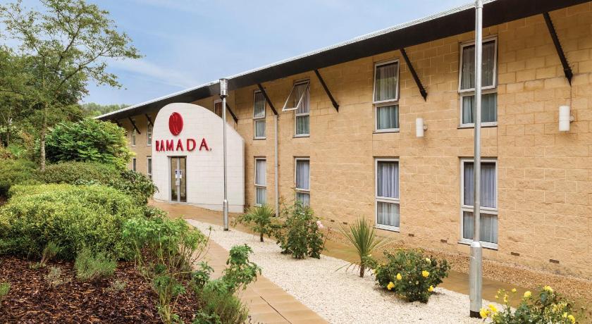 Ramada by Wyndham Oxford photo