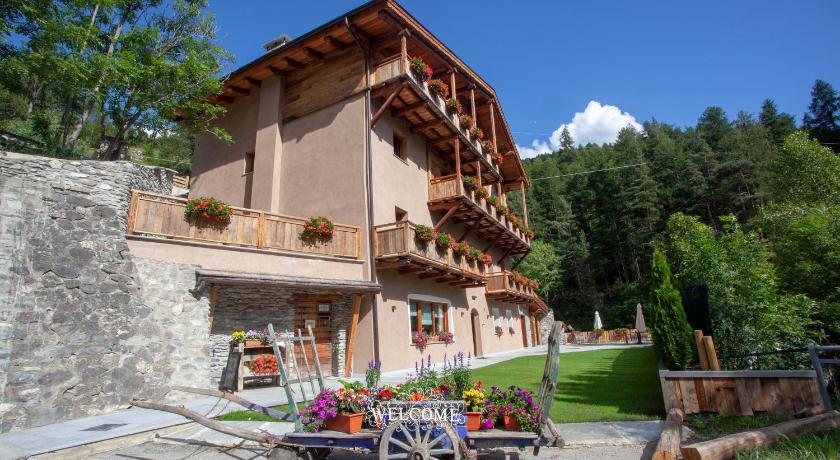 Grande Cote Room and Breakfast