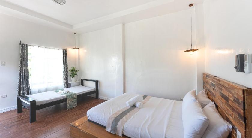 Image of Deluxe Double Room with Sea View 6