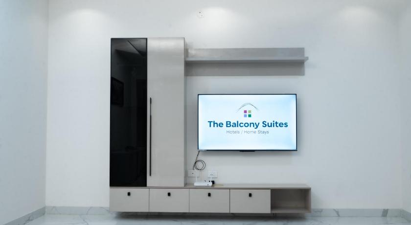 The Balcony Suites - image 12
