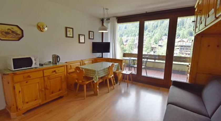 Image of Apartment with Balcony 11