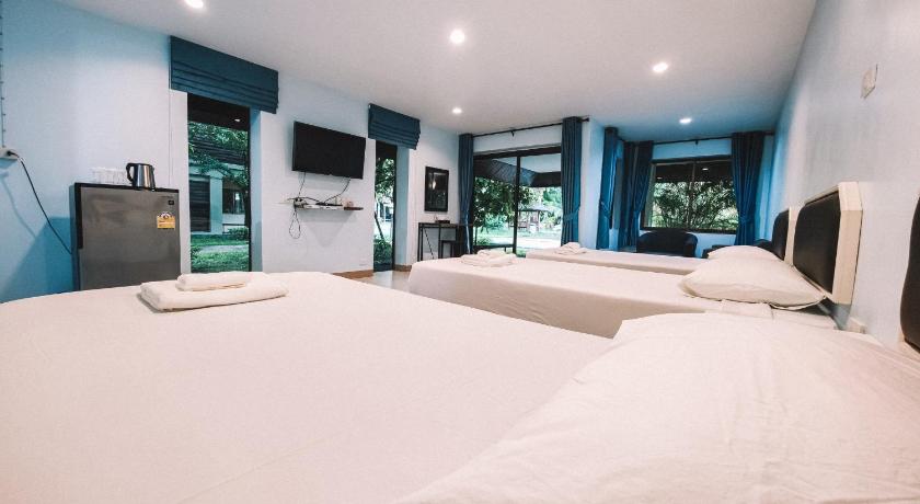 Image of Standard Triple Room 2