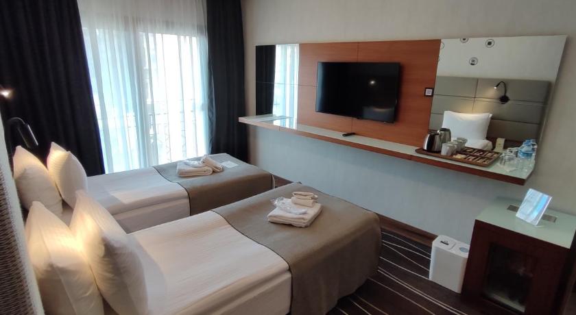 Image of Premium Family Room 0