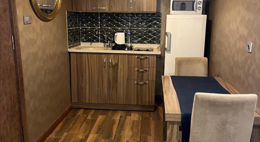 A Palace Suites - image 10