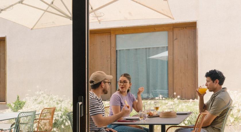 ポルト Mouco Hotel - Stay, Listen & Play 4つ星 ホテル レストラン