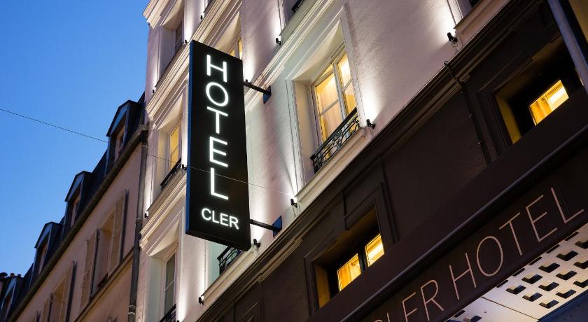 Entrance, Cler Hotel in Paris