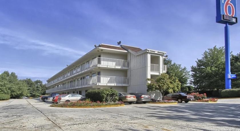 Motel 6-New Cumberland, PA - Harrisburg - Hershey South