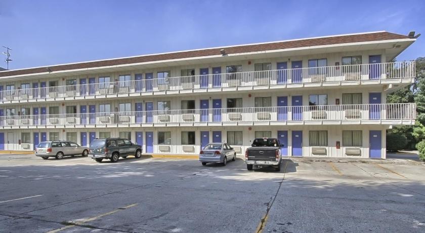 Motel 6-New Cumberland, PA - Harrisburg - Hershey South