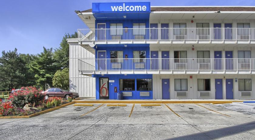 Motel 6-New Cumberland, PA - Harrisburg - Hershey South