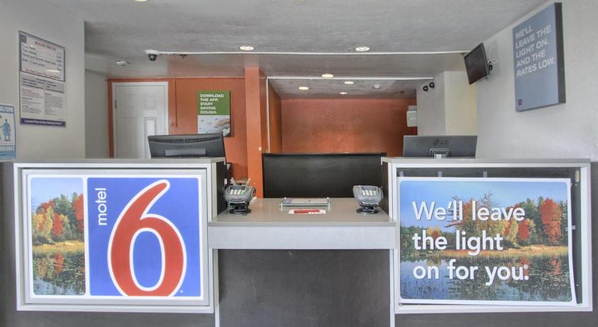 Motel 6-New Cumberland, PA - Harrisburg - Hershey South