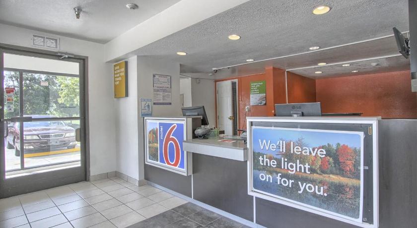 Motel 6-New Cumberland, PA - Harrisburg - Hershey South