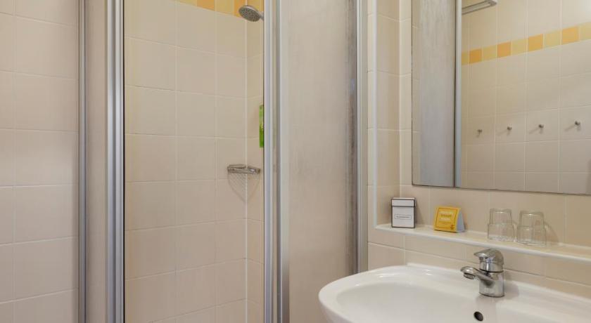 Image of Five-Bedroom 2