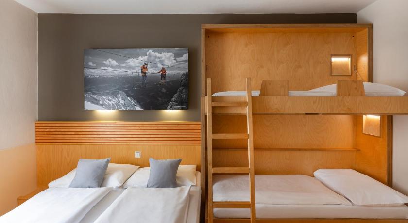 Image of Quadruple Room 5