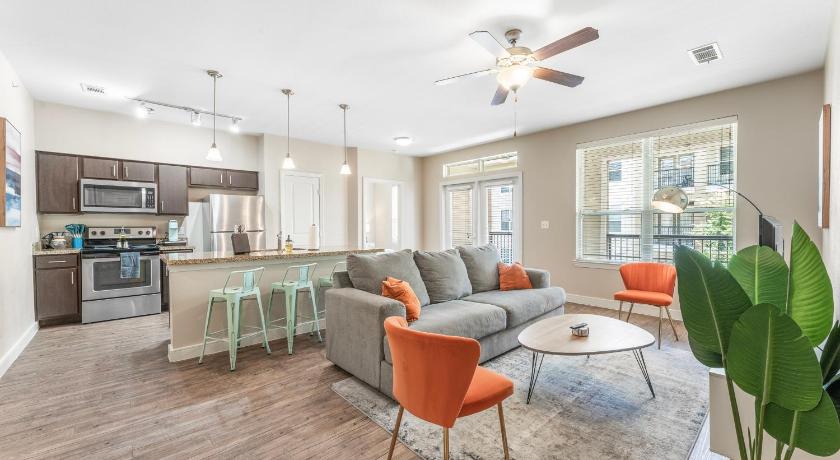Austin Prime SoCo King Bed 1BR & 2BR Suites w Gym, Pickleball, Laundry 4-Star Accommodation lobby