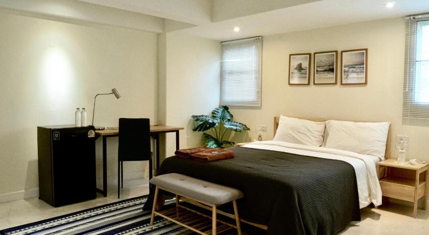 Image of Deluxe Double Room 3 5