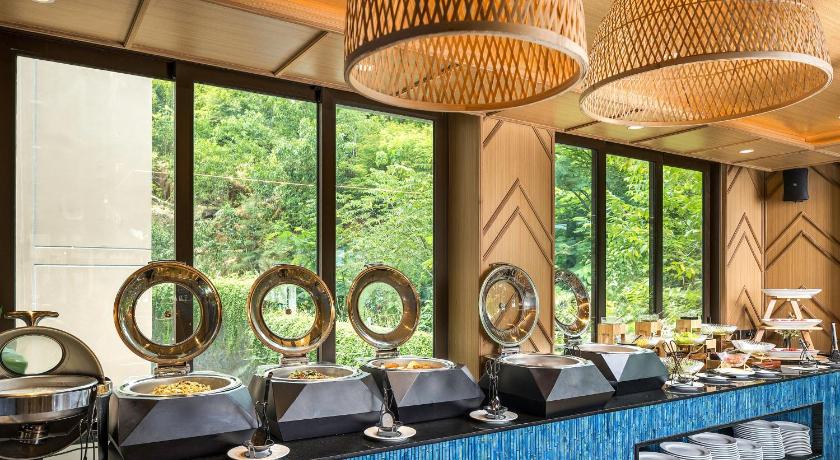 プーケット The Proud Karon Beach Phuket Trademark Collection By Wyndham 4つ星 ホテル 客室