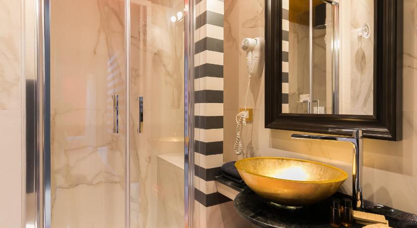Фото: Улучшенные апартаменты с 1 спальней (Superior One-Bedroom Apartment) 2