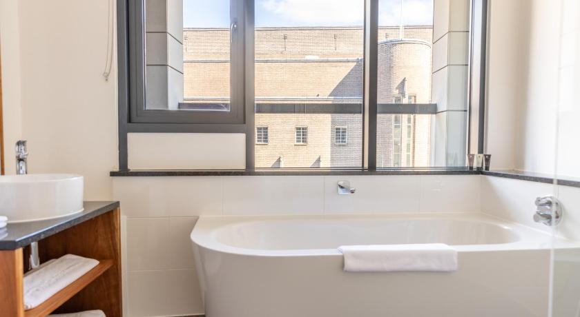 Image of Lounge Suite 9