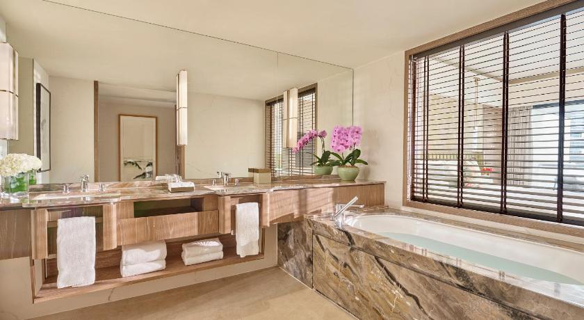 Image of Four-Bedroom Residential Suite with Balcony 2