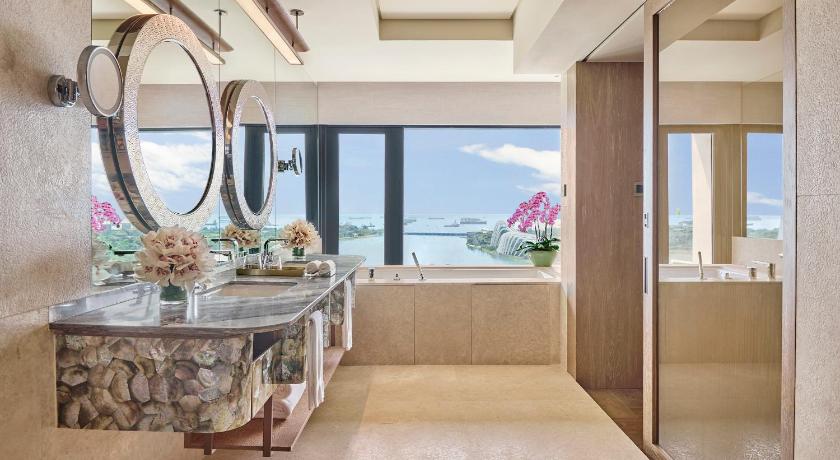 Image of Three-Bedroom Presidential Suite 2