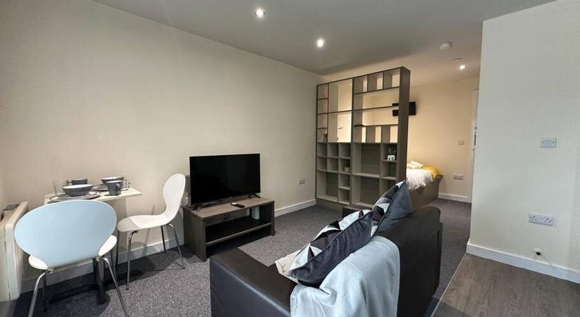 Studio Flat in Bolton