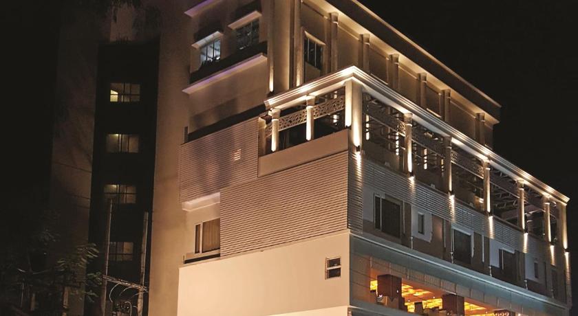 The Hotel Palacio