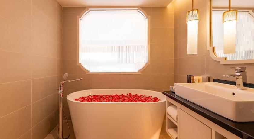 Image of One Bedroom Lagoon Pool Access Suites 11