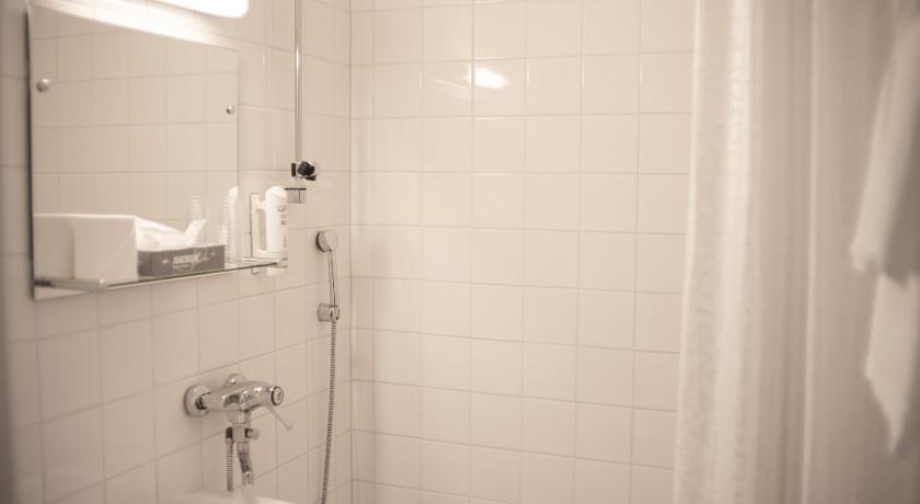 Image of Quadruple Room 2