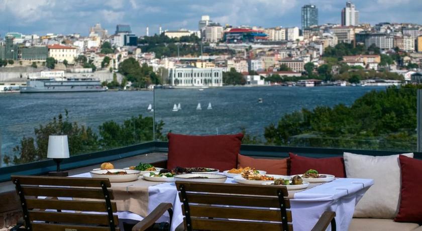 Istanbul Colorful Houses Balat PETRION Hotel - image 6
