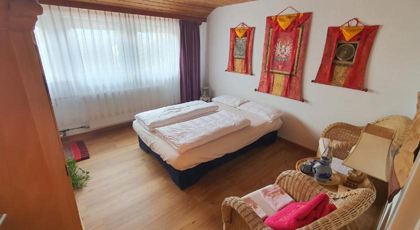 Seminarhaus Arya Maitreya