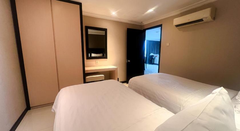 Image of Three-Bedroom Deluxe Apartment 7