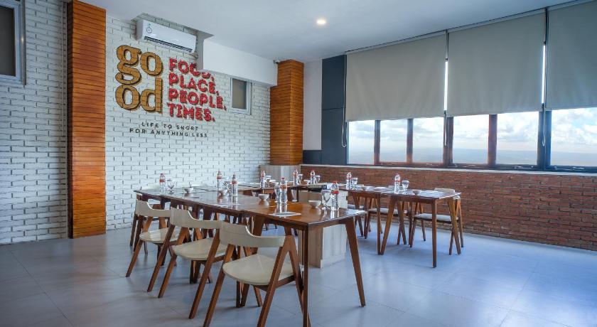 Triizz Hotel Semarang – Semarang, ID