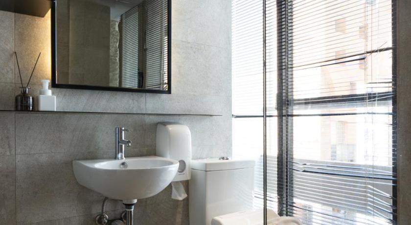 Image of Classic Room with City View 2