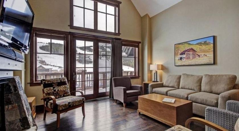 Image of Four-Bedroom Condo 8
