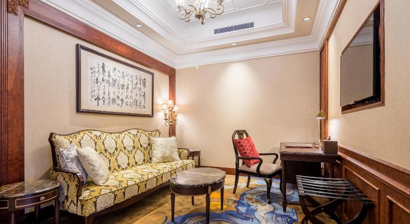 Image of Garden View Suite 6