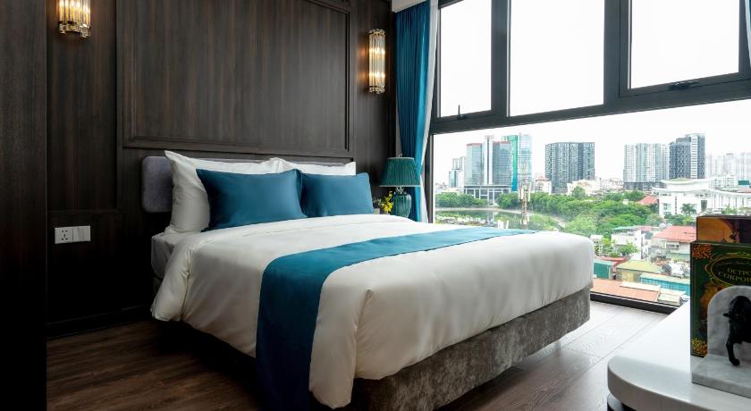 ハノイ The Gloria Serviced Apartment by Silk Path 5つ星 ホテル プール